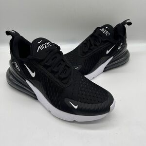 Black Nike Air Max 270